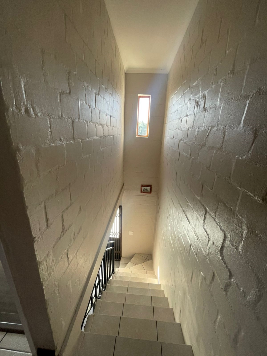 To Let 2 Bedroom Property for Rent in Parklands Western Cape